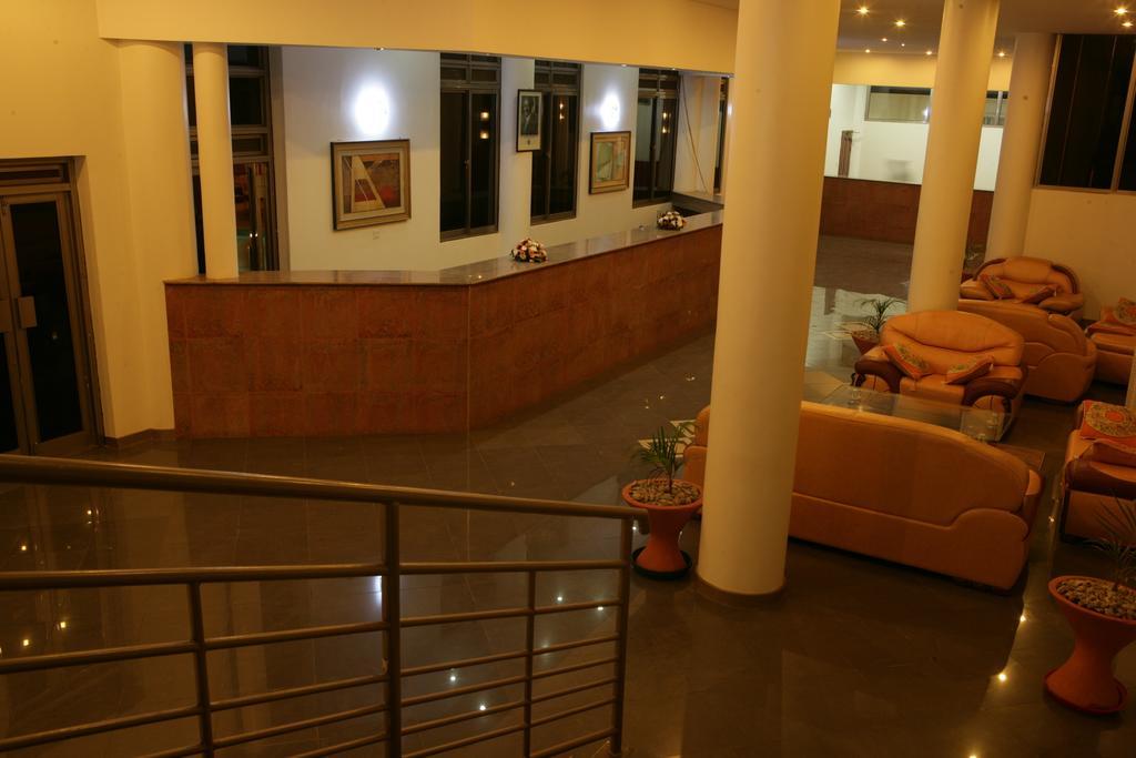 Hotel Triangle Kampala Exterior foto